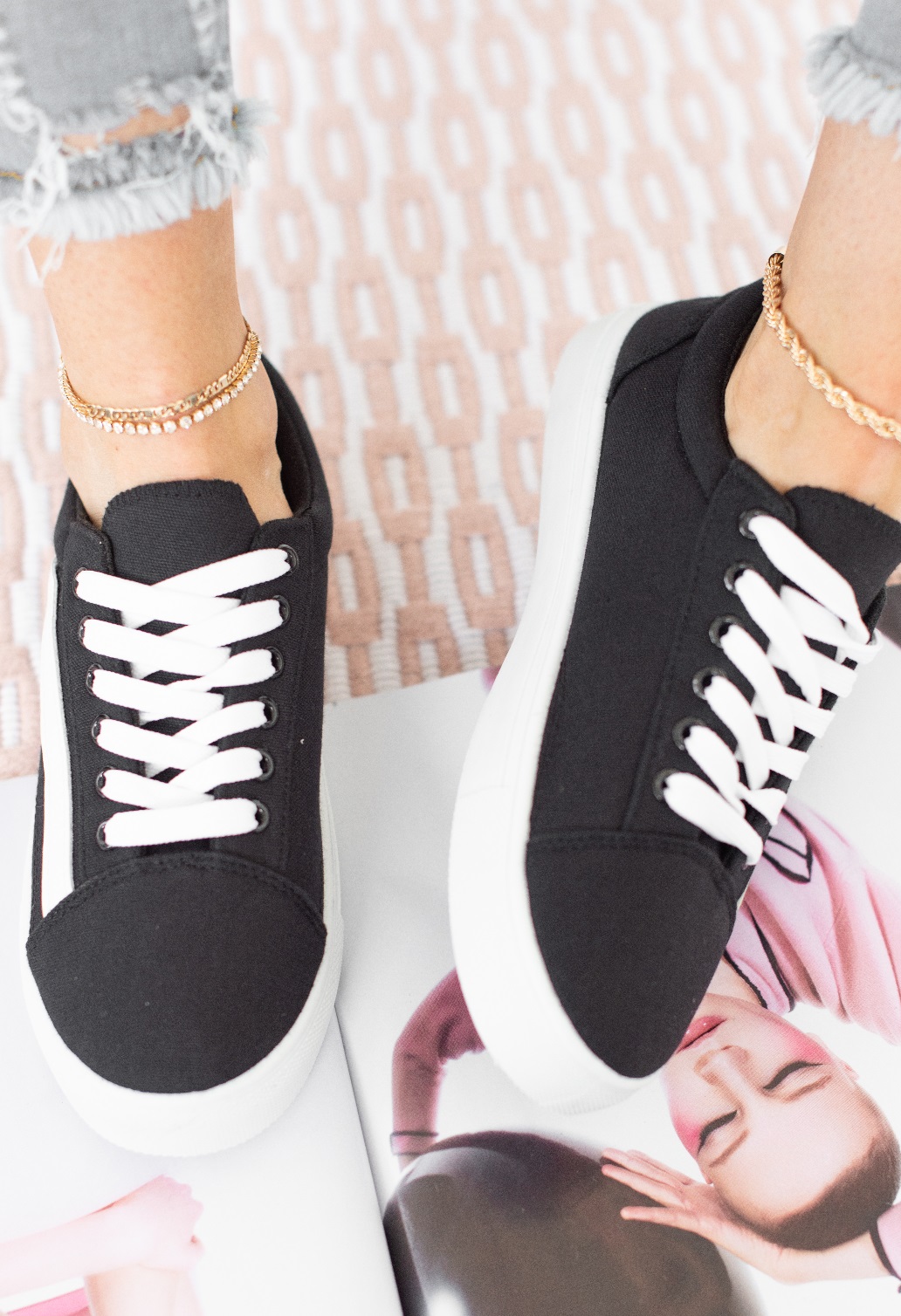 white gym pumps